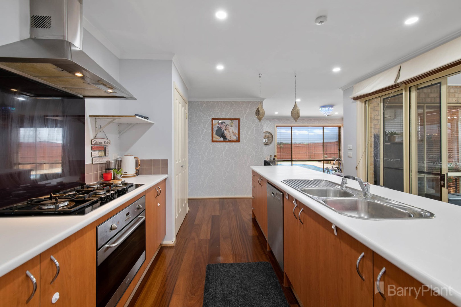 90 Langbourne Drive, Narre Warren South, VIC 3805, Narre Warren South - Thumbnail 3
