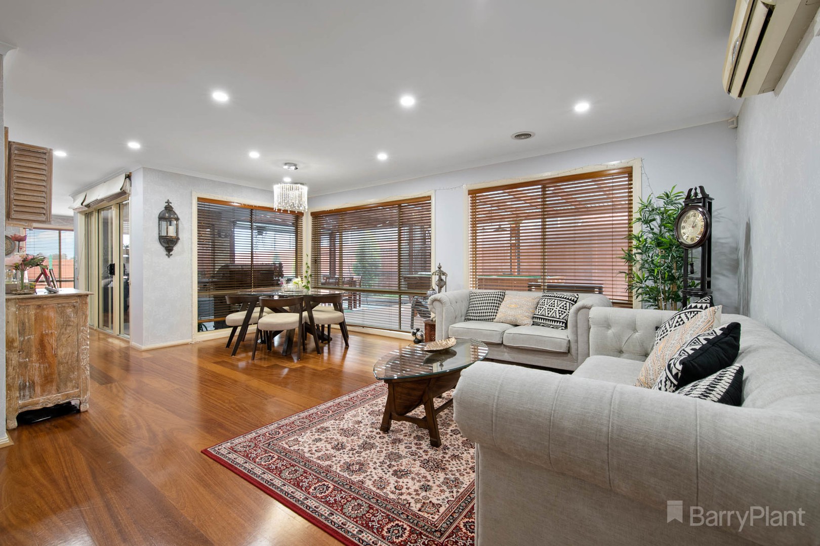 90 Langbourne Drive, Narre Warren South, VIC 3805, Narre Warren South - Thumbnail 4