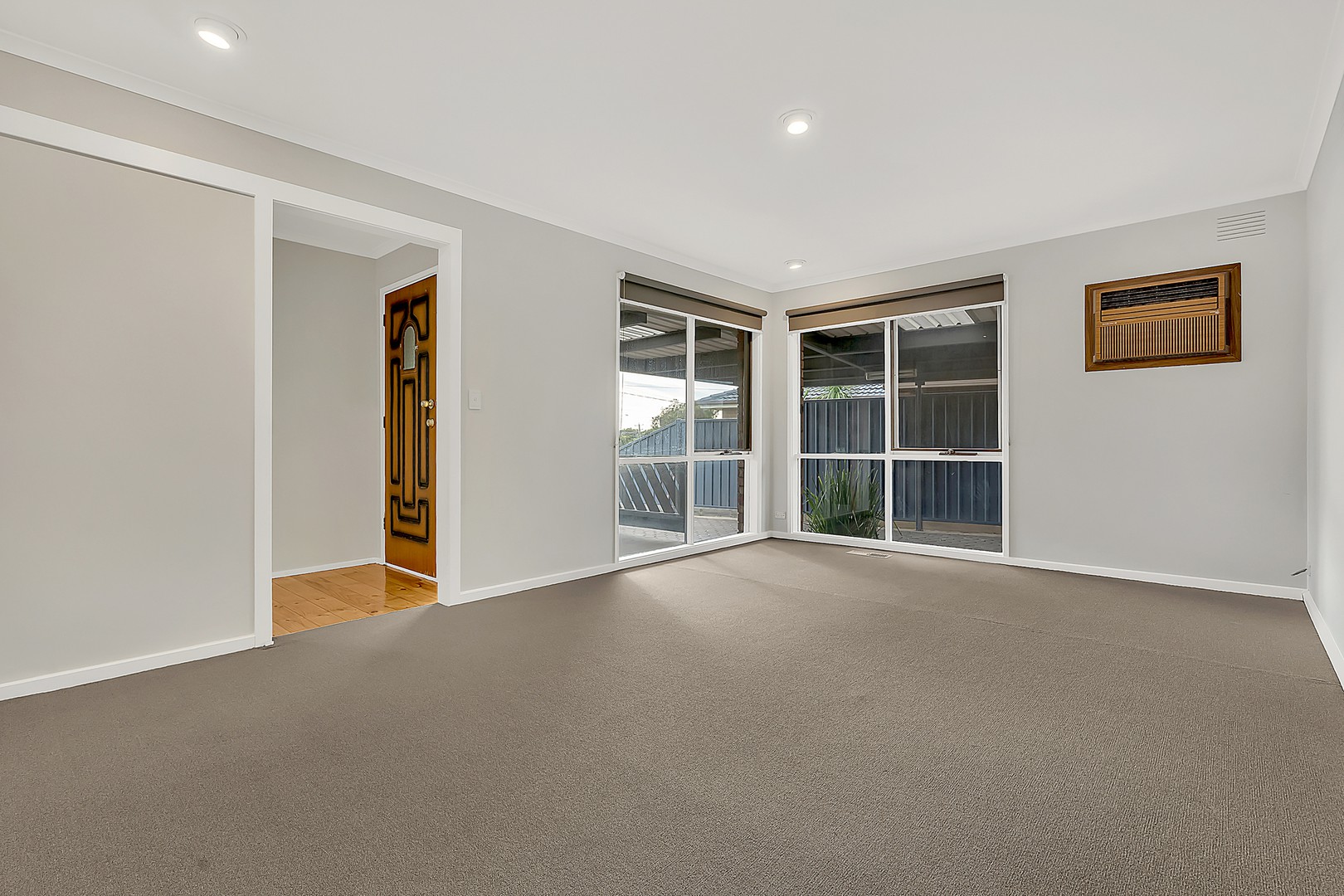 90 Langdon CrescentCraigieburn, VIC 3064, Craigieburn - Thumbnail 3