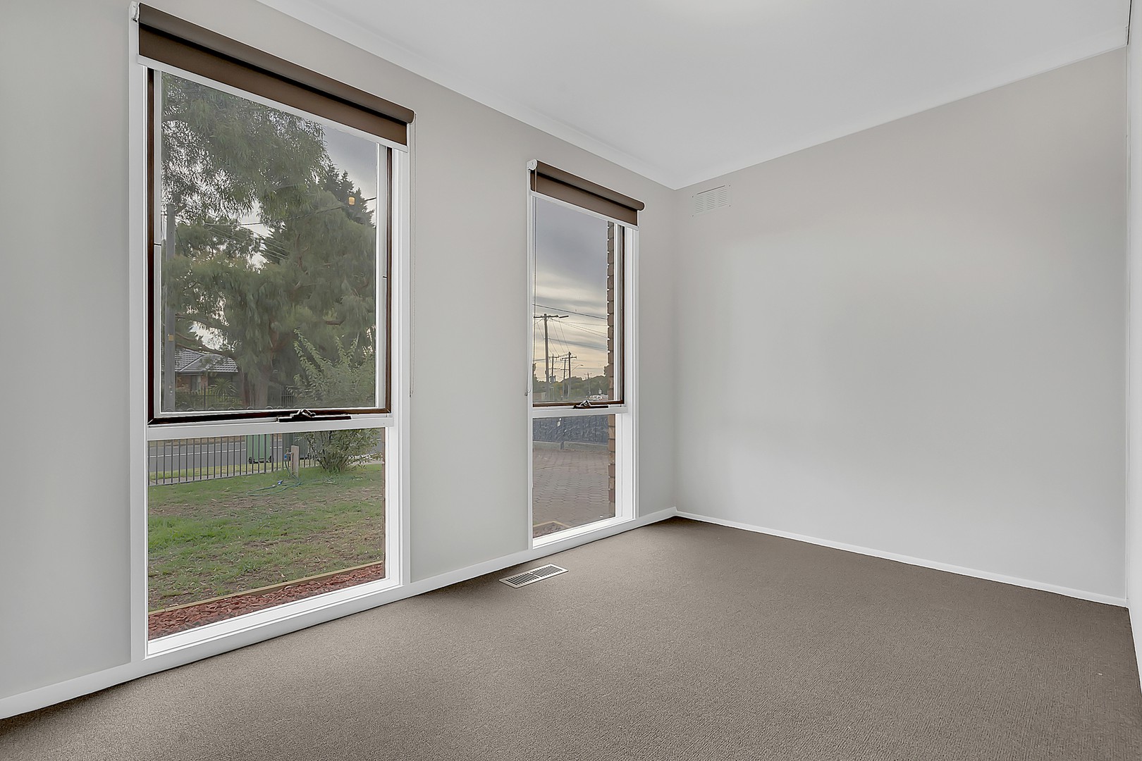 90 Langdon CrescentCraigieburn, VIC 3064, Craigieburn - Thumbnail 6
