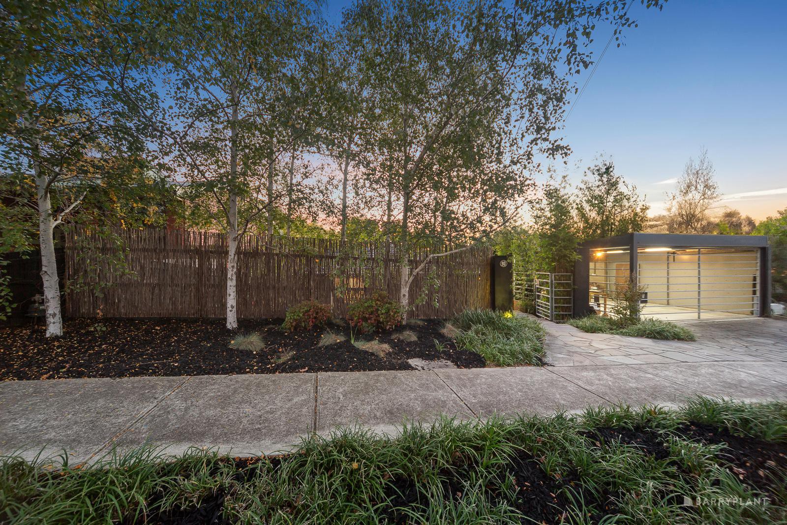 90 Lyon Road, Viewbank, VIC 3084, Viewbank - Thumbnail 2