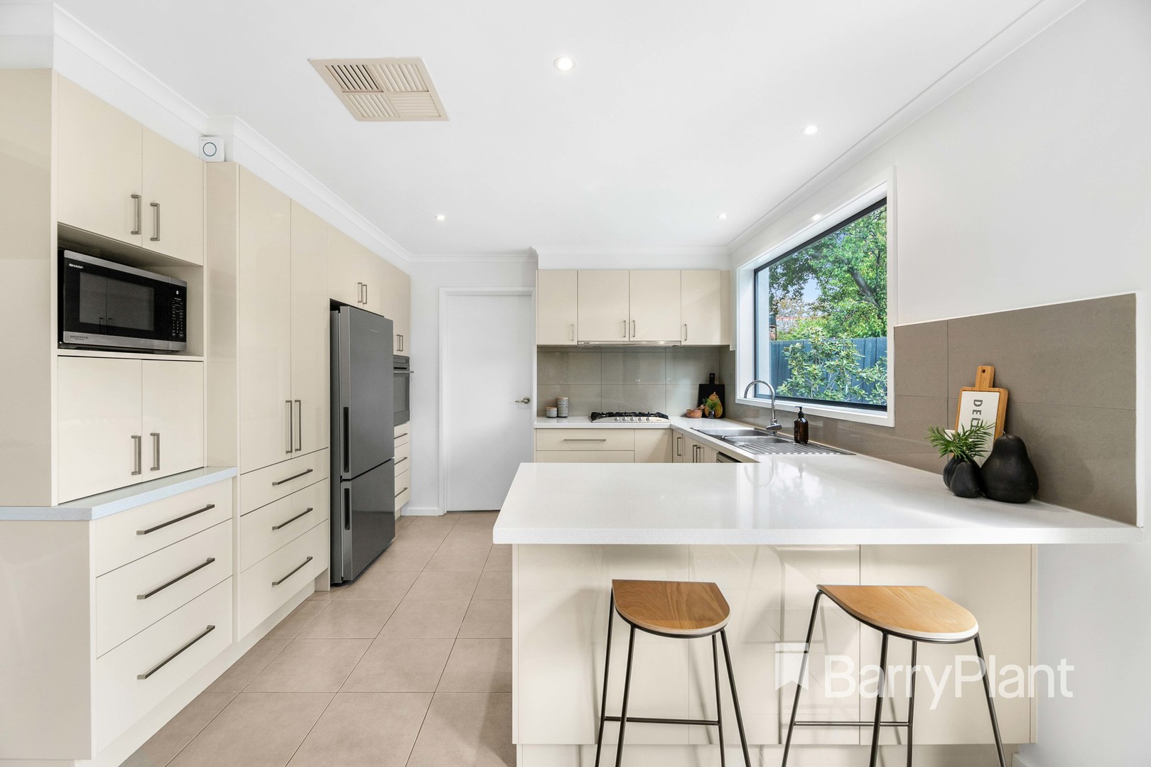 90 Mowbray Drive, Wantirna South, VIC 3152, Wantirna South - Thumbnail 6