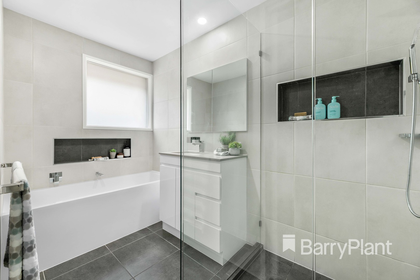 90 Mowbray DriveWantirna South, VIC 3152, Wantirna South - Thumbnail 8