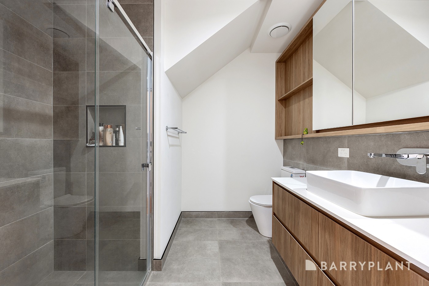90 Queen Street, Reservoir, VIC 3073, Reservoir - Thumbnail 7