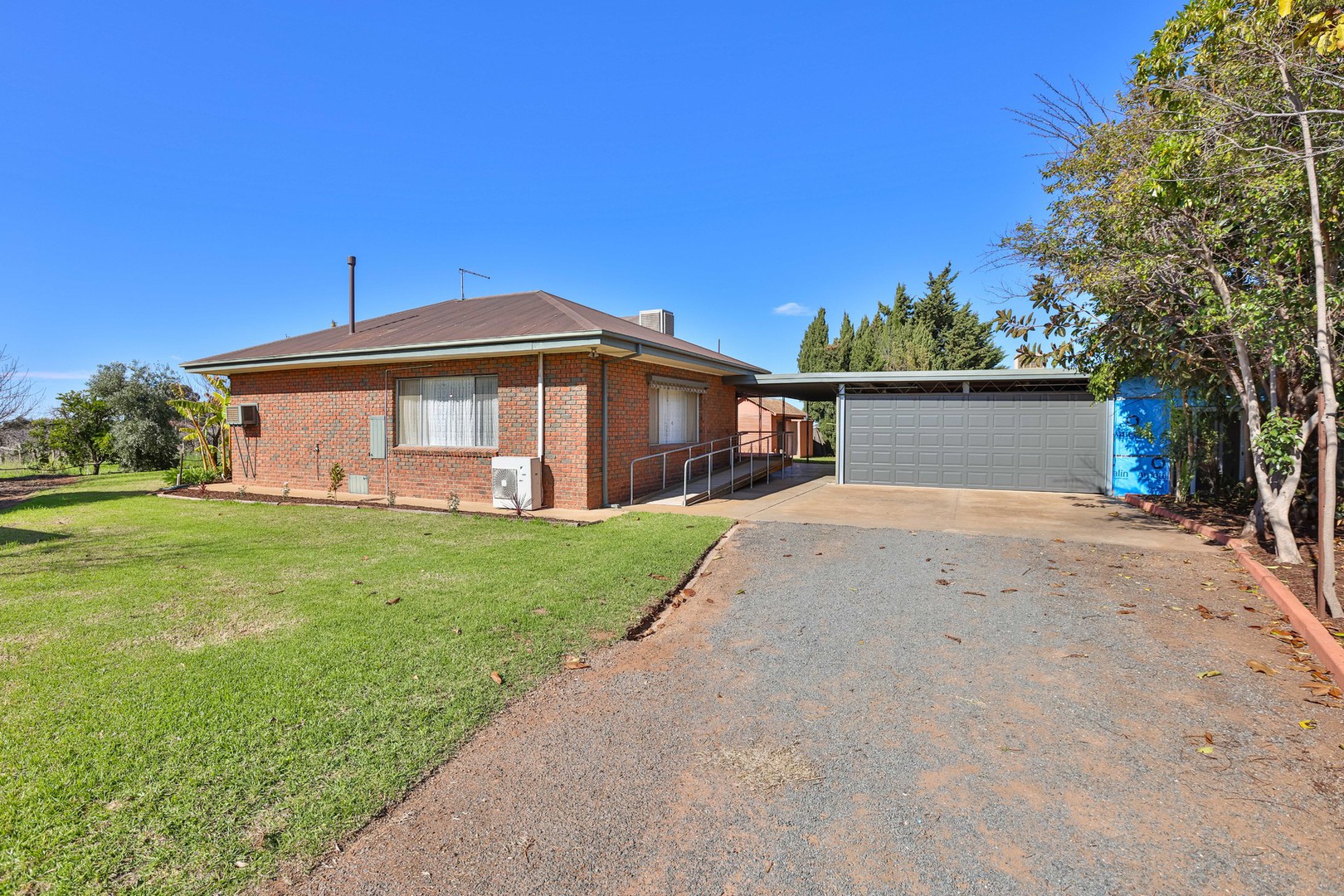 90 Sunnycliffs Crescent, Red Cliffs, VIC 3496, Red Cliffs - Thumbnail 2