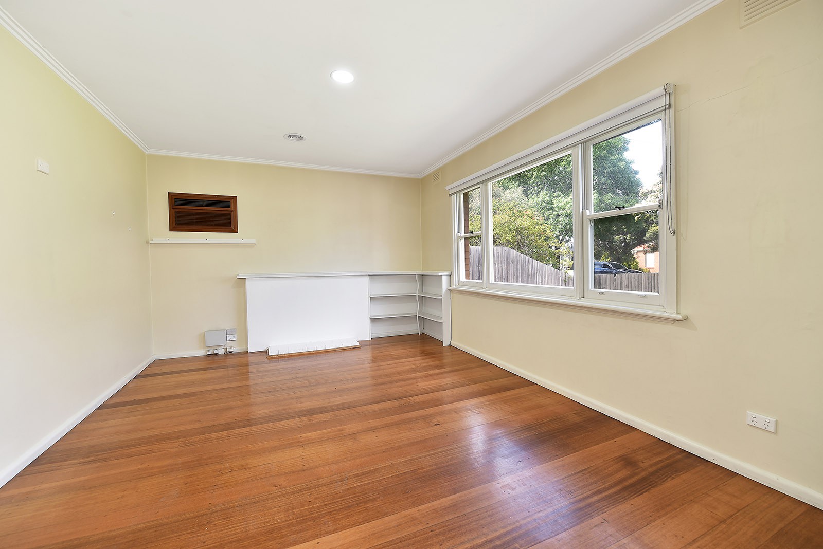 90 Victory Road, Airport West, VIC 3042, Airport West - Thumbnail 2