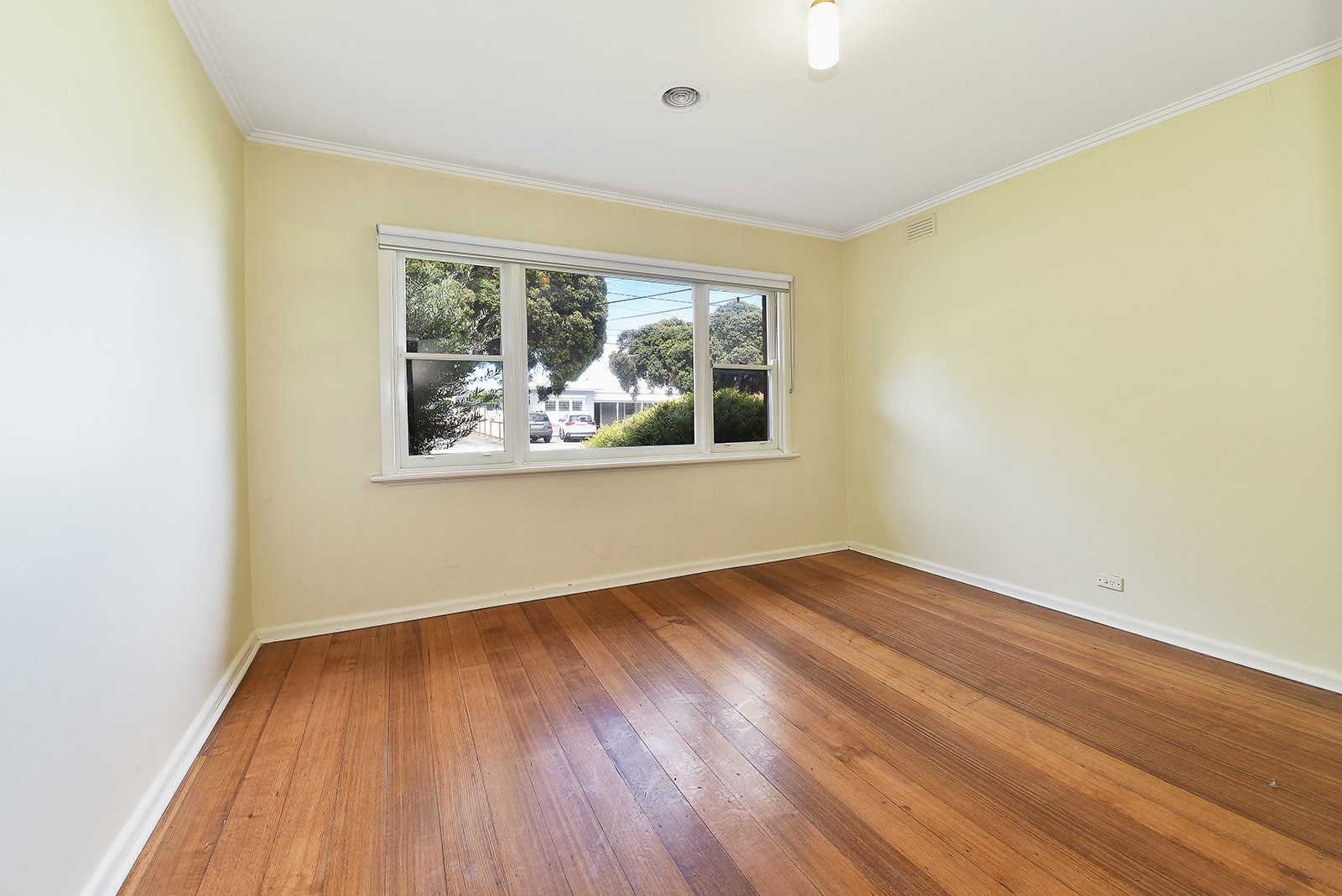 90 Victory Road, Airport West, VIC 3042, Airport West - Thumbnail 6