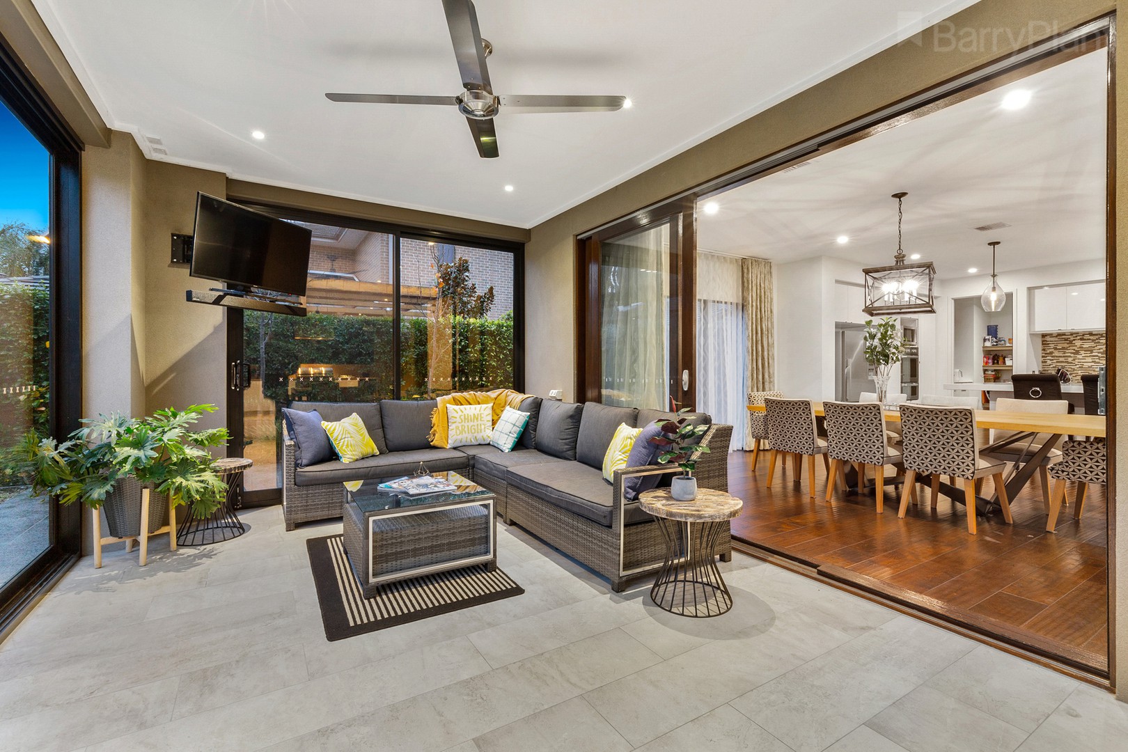 90 Worcester CrescentBundoora, VIC 3083, Bundoora - Thumbnail 8