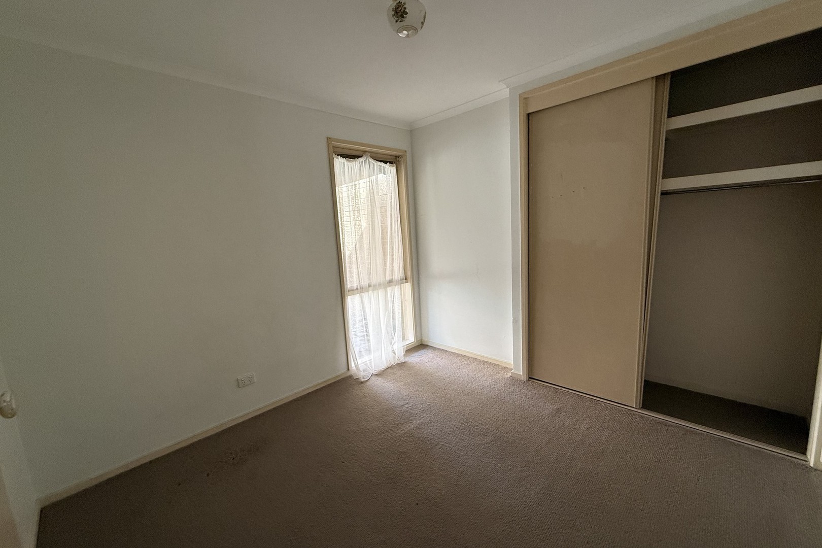 90 Yarcombe Crescent, Craigieburn, VIC 3064, Craigieburn - Thumbnail 7