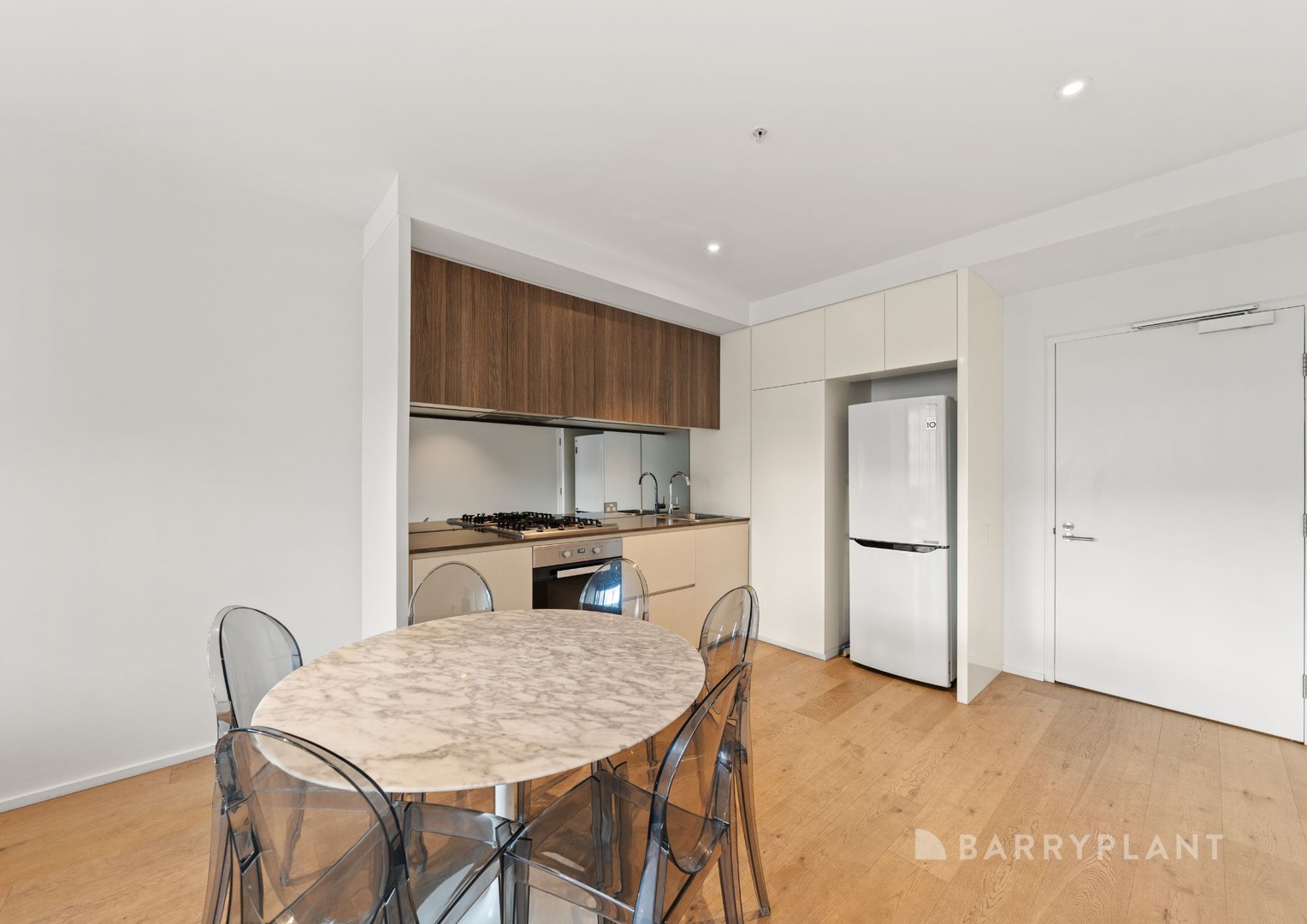901S/883 Collins Street, Docklands, VIC 3008 - Thumbnail 2 - 15/06/2026