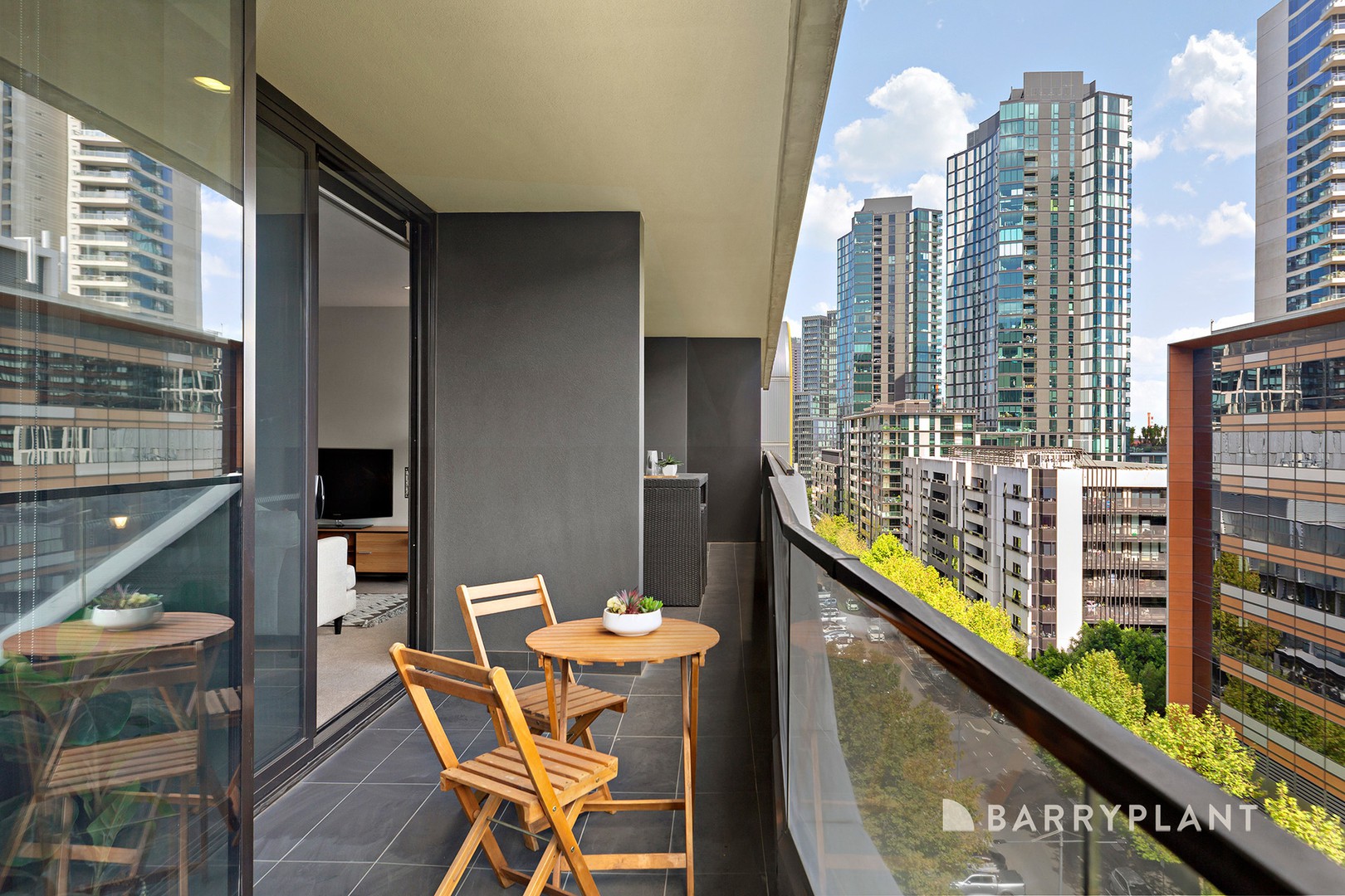 902/815 Bourke Street, Docklands, VIC 3008, Docklands - Thumbnail 3