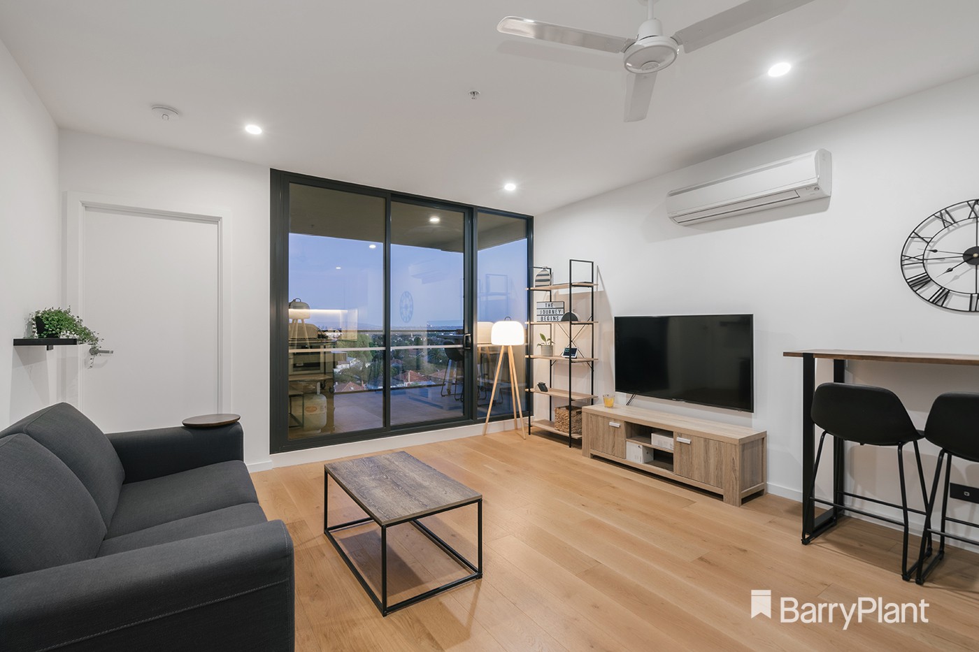 905/35 Plenty Road, Preston, VIC 3072, Preston - Thumbnail 2