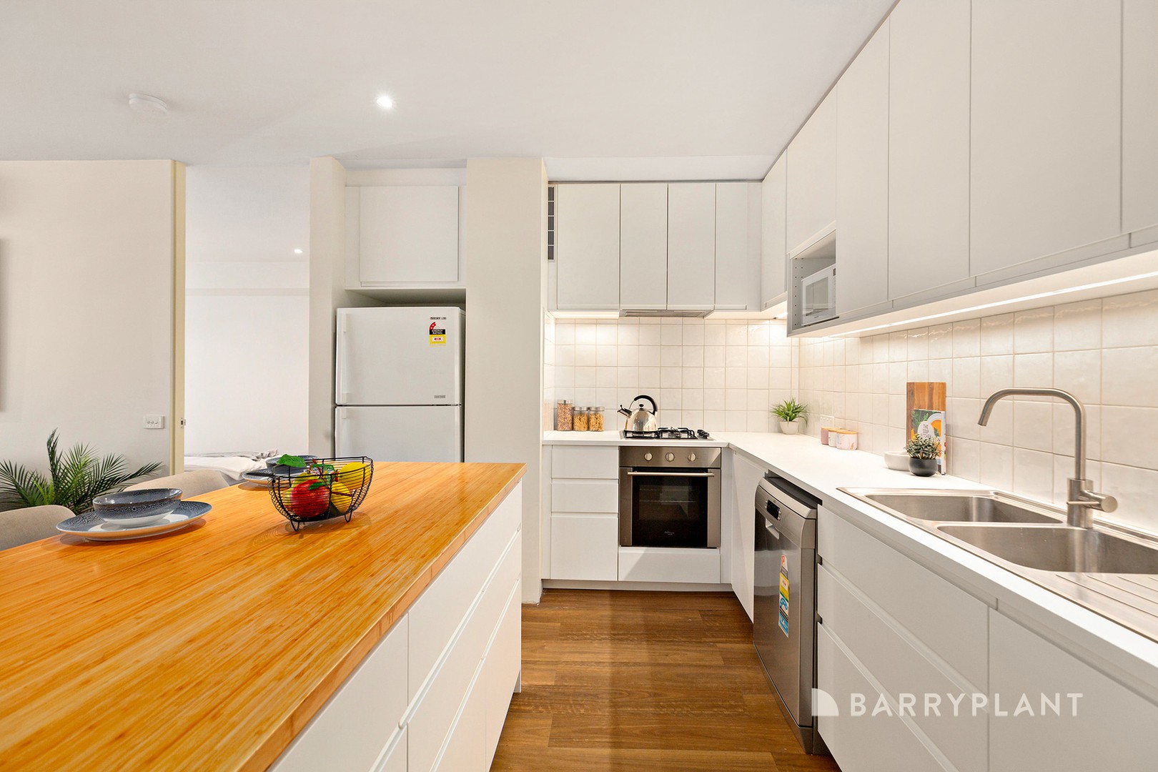 906/8 Mccrae Street, Docklands, VIC 3008, Docklands - Thumbnail 4