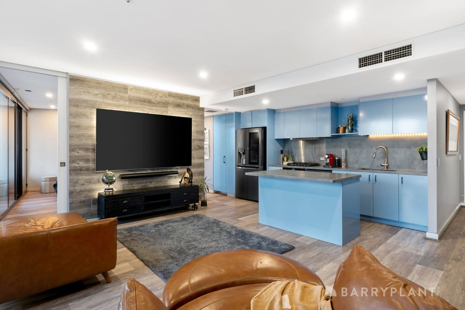 907/50 Lorimer Street, Docklands, VIC 3008 - Thumbnail 2 - 20/02/2026