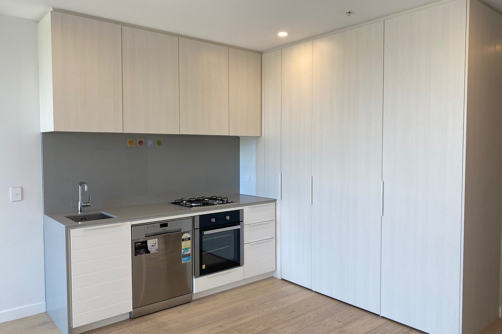 907/91 Galada Avenue, Parkville, VIC 3052 - Thumbnail 2 - 14/02/2023