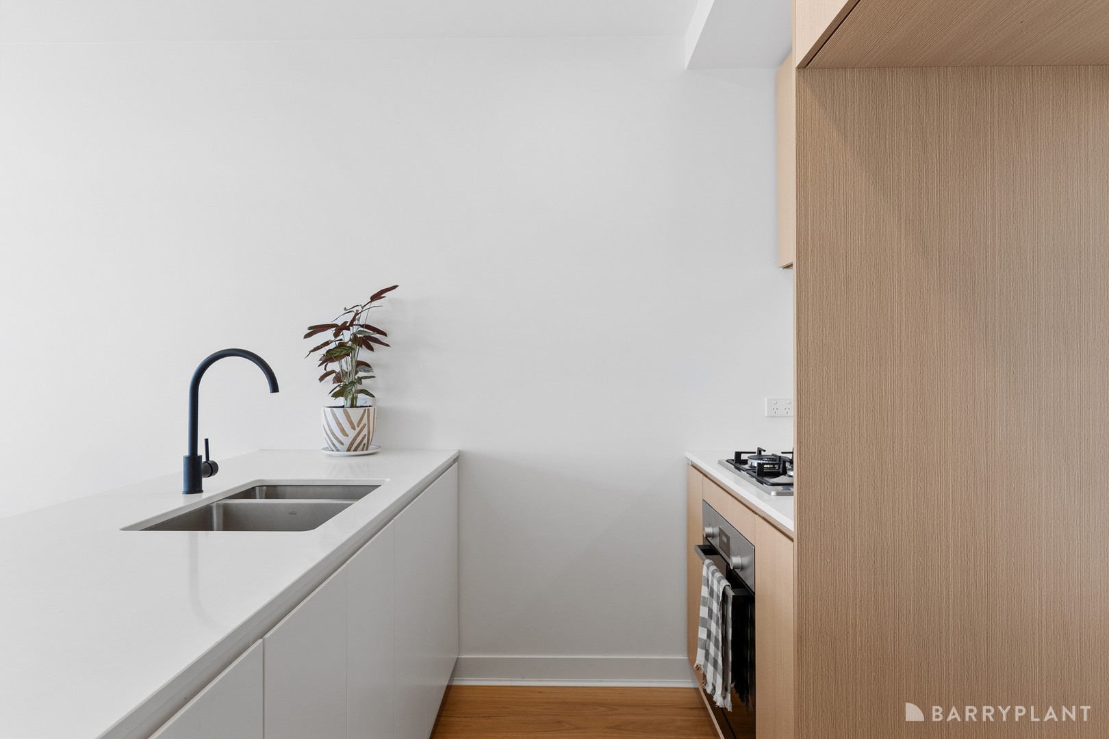 908/58 Myrtle Street, Ivanhoe, VIC 3079, Ivanhoe - Thumbnail 4