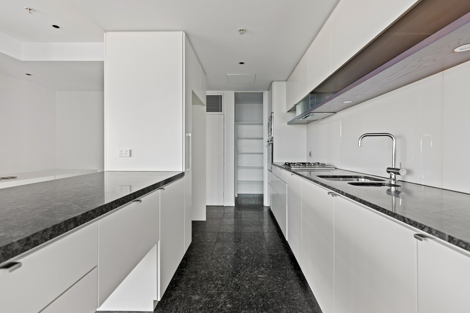 91/55 Victoria Harbour Promenade, Docklands, VIC 3008, Docklands - Thumbnail 2