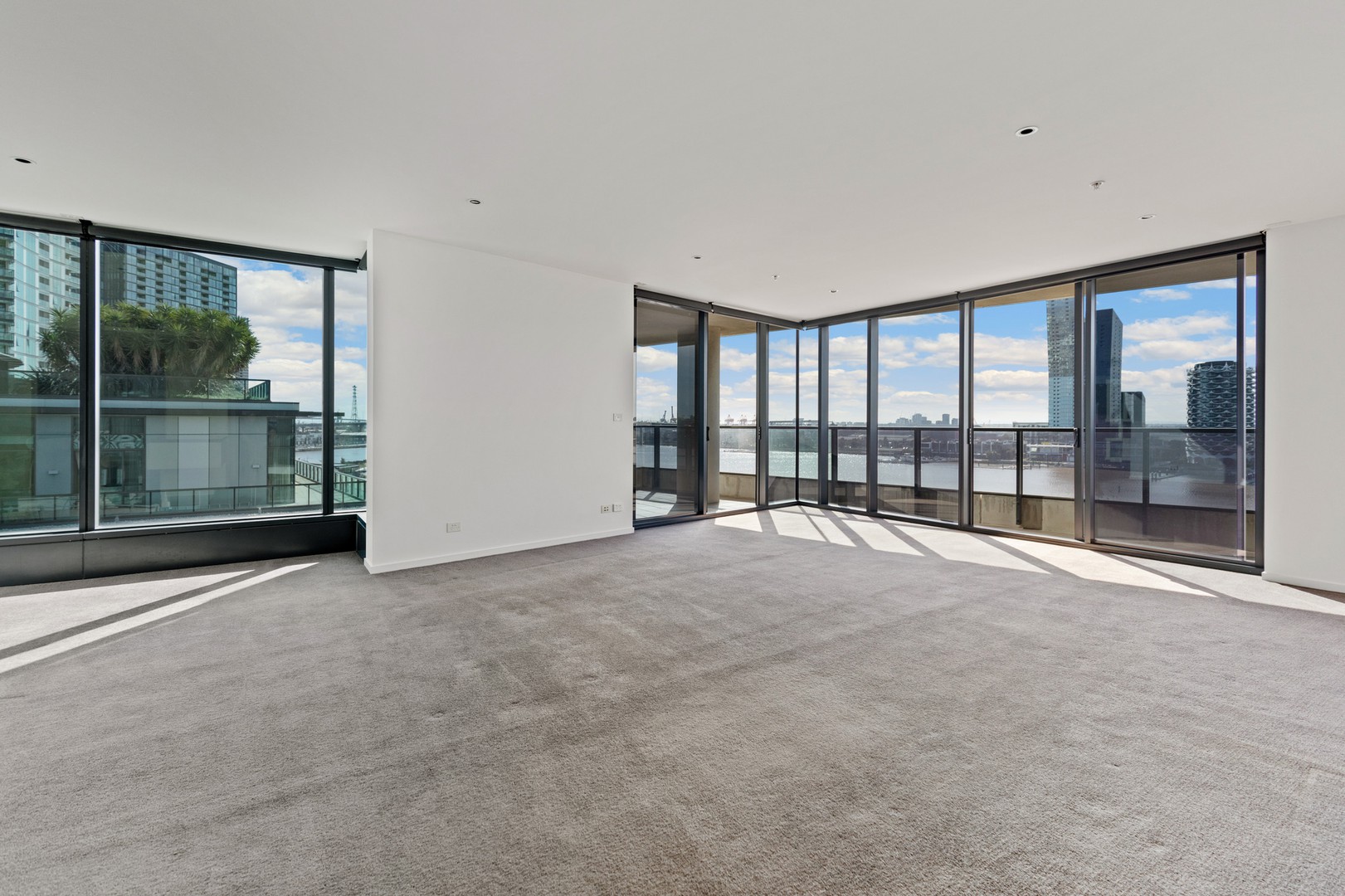 91/55 Victoria Harbour Promenade, Docklands, VIC 3008, Docklands - Thumbnail 3