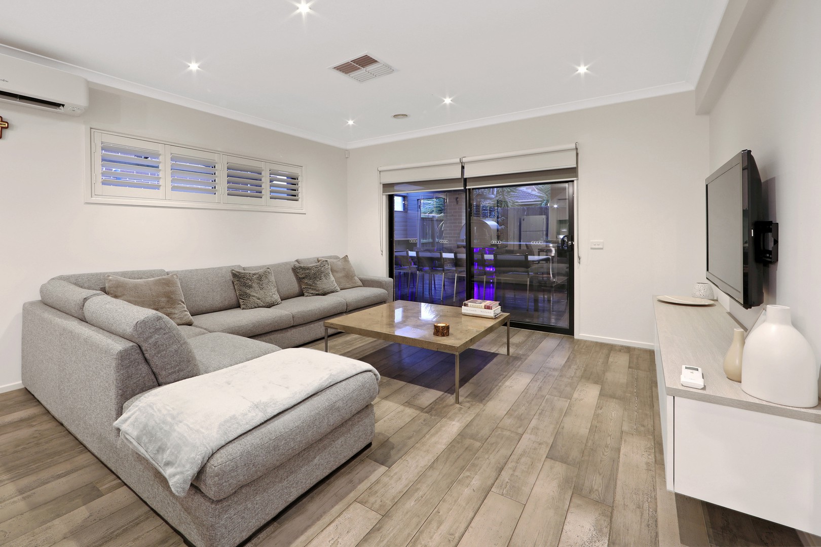 91 Artesian Avenue, Wantirna South, VIC 3152, Wantirna South - Thumbnail 2