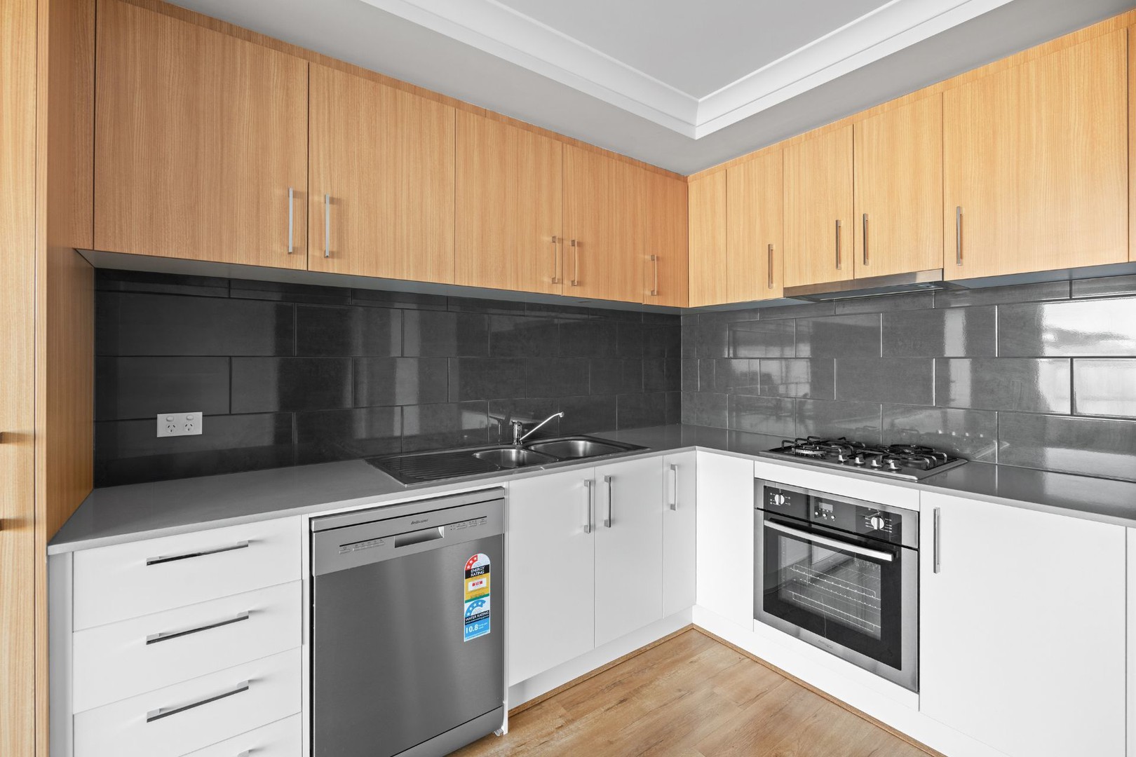 91 Basten Avenue, Deanside, VIC 3336 - Thumbnail 2 - 18/09/2025