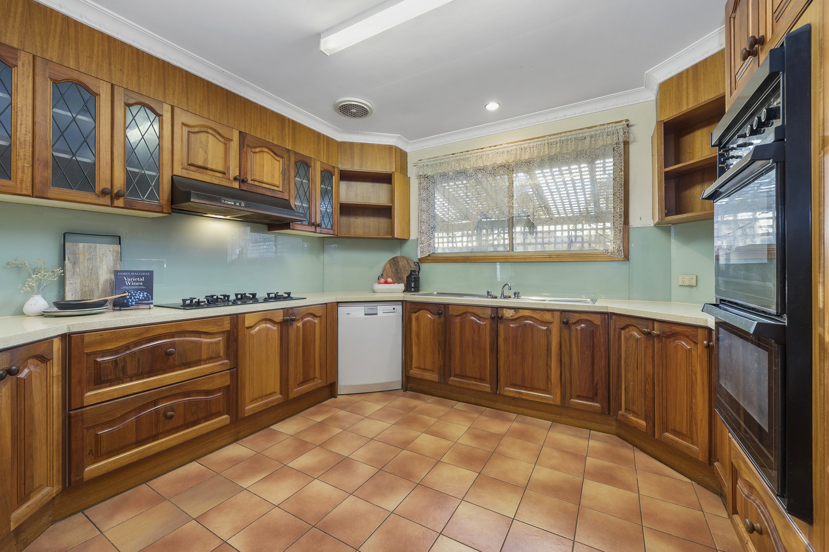 91 Chichester Drive, Taylors Lakes, VIC 3038, Taylors Lakes - Thumbnail 6