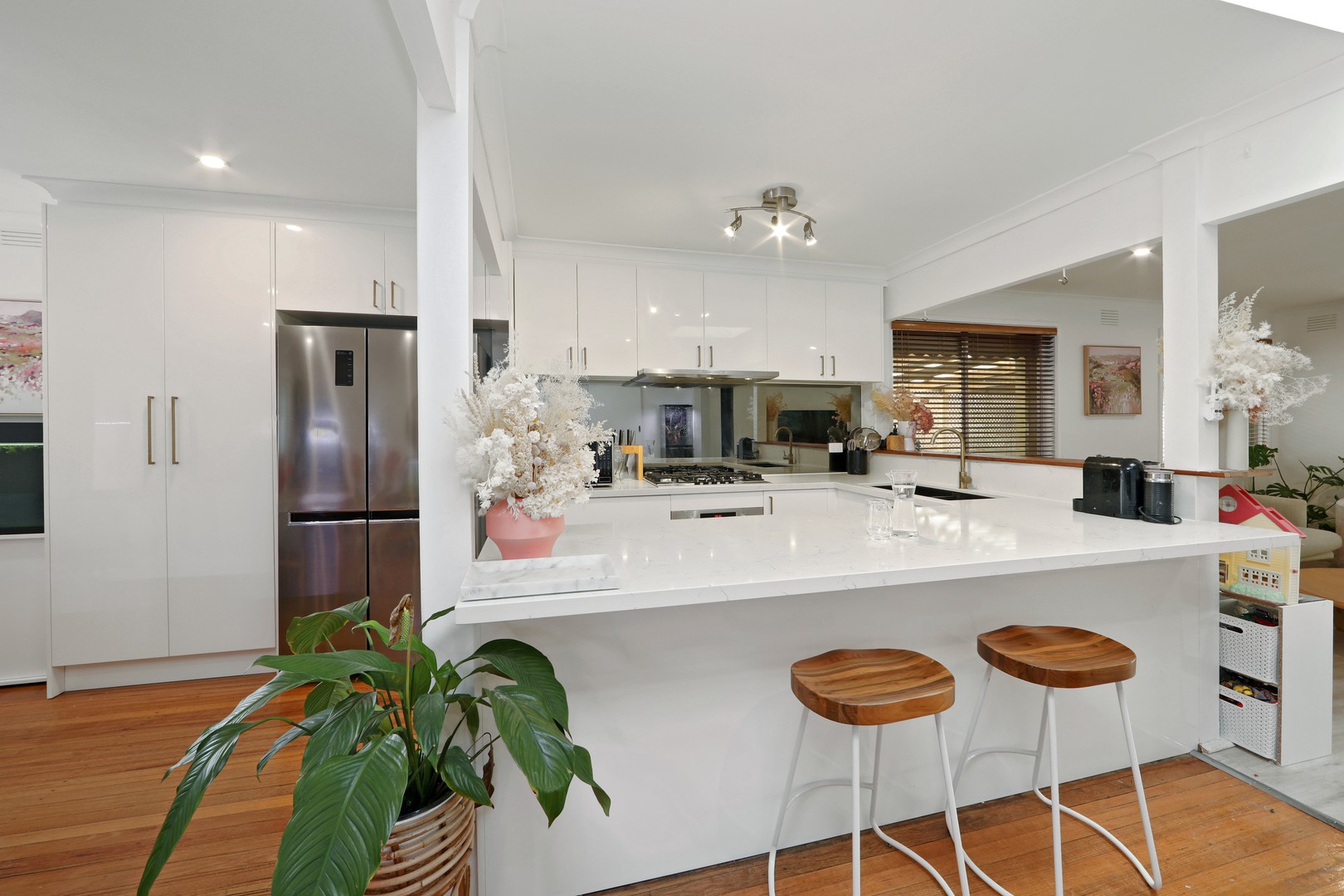 91 Linda Crescent, Ferntree Gully, VIC 3156, Ferntree Gully - Thumbnail 2