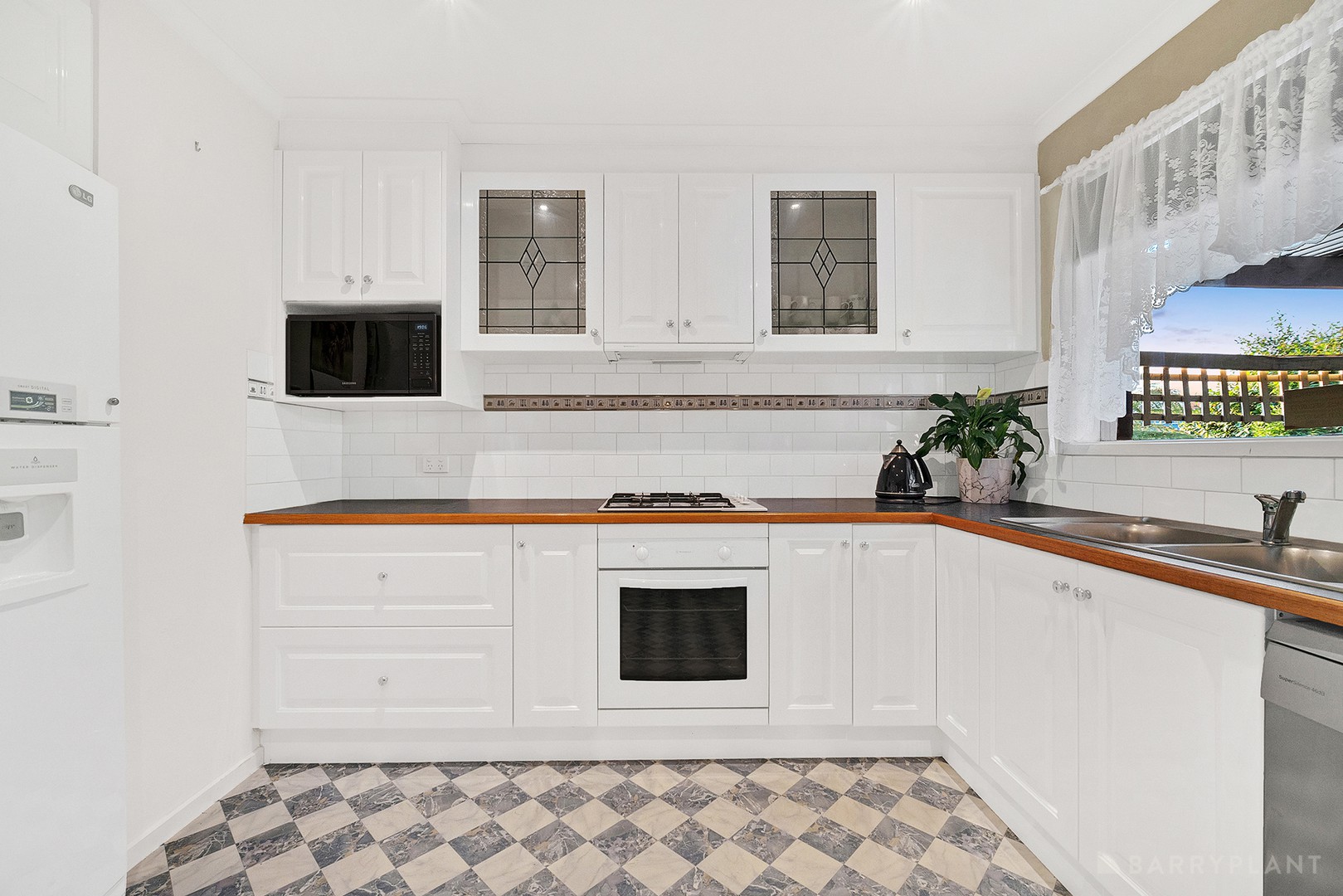 91 Sydney Parkinson Avenue, Endeavour Hills, VIC 3802, Endeavour Hills - Thumbnail 7