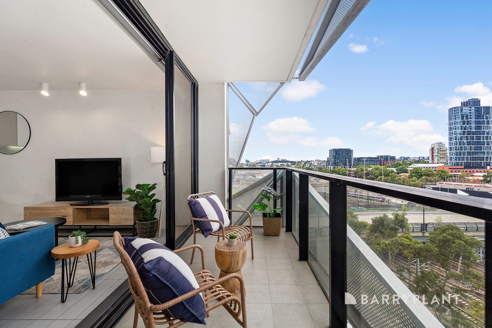 910/673 La Trobe Street, Docklands, VIC 3008, Docklands - Thumbnail 2