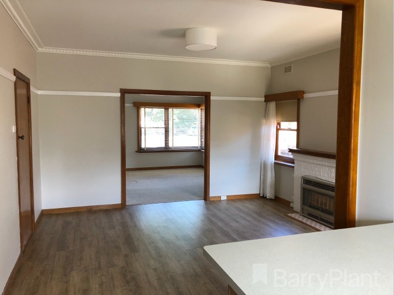 911 Armstrong Street North, Ballarat North, VIC 3350, Ballarat North - Thumbnail 2