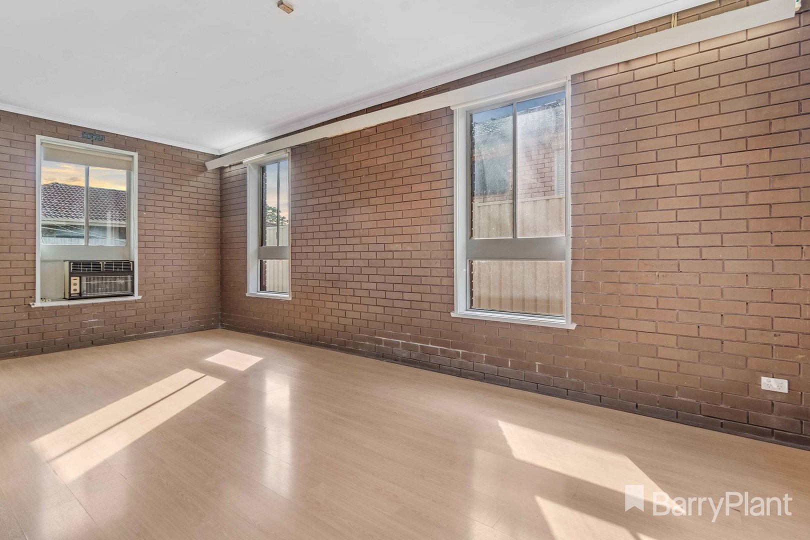 912 Ballarat Road, Deer Park, VIC 3023, Deer Park - Thumbnail 3