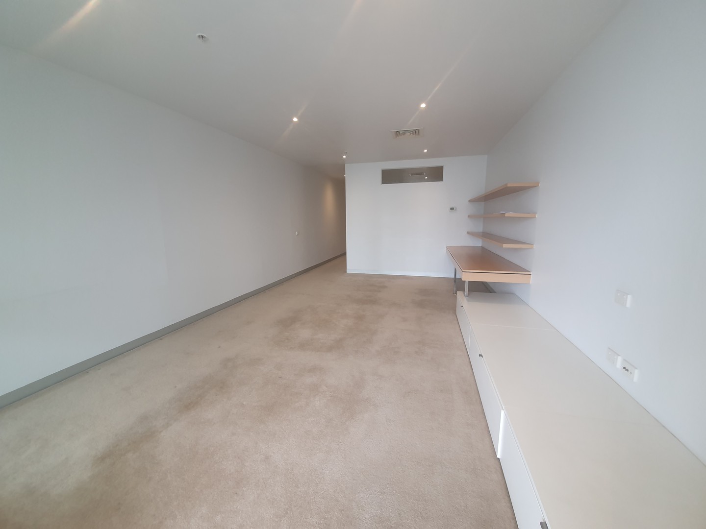919/555 Flinders Street, Melbourne, VIC 3000, Melbourne - Thumbnail 2