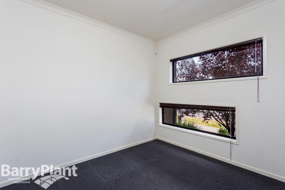 92 Boardwalk Boulevard, Point Cook, VIC 3030, Point Cook - Thumbnail 8