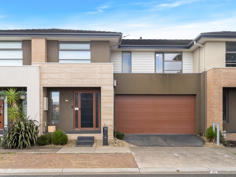 92 Domain Way, Craigieburn, VIC 3064 - Image - 11/08/2025