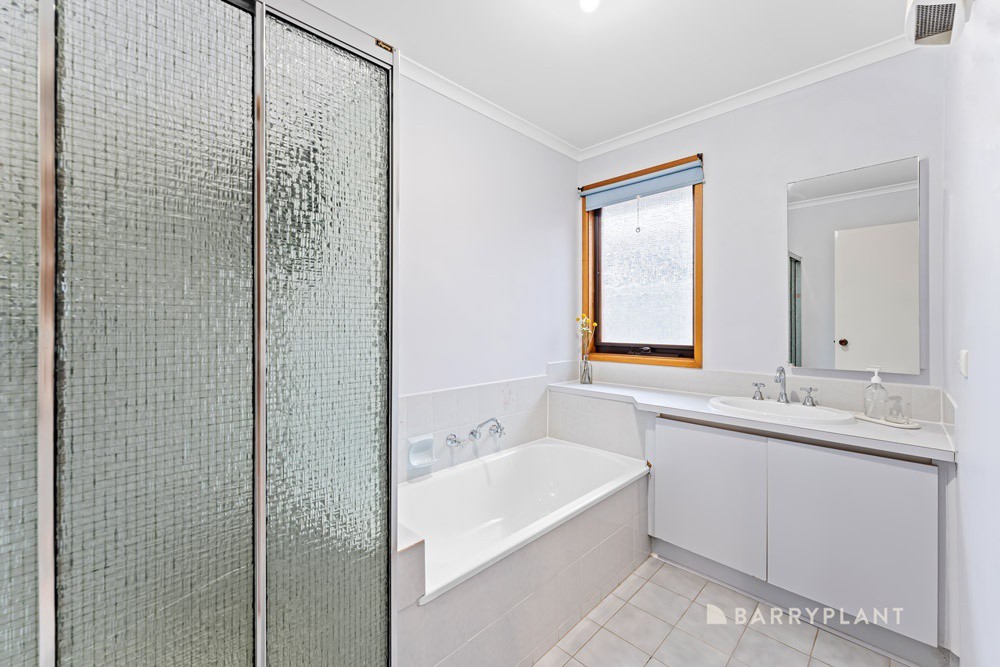 92 Garden Grove Drive, Mill Park, VIC 3082, Mill Park - Thumbnail 7
