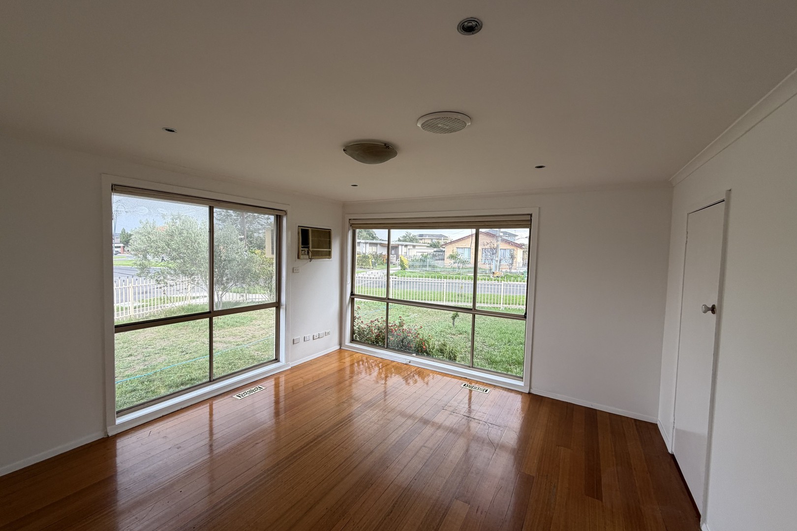 92 Geach Street, Dallas, VIC 3047 - Thumbnail 2 - 25/03/2026