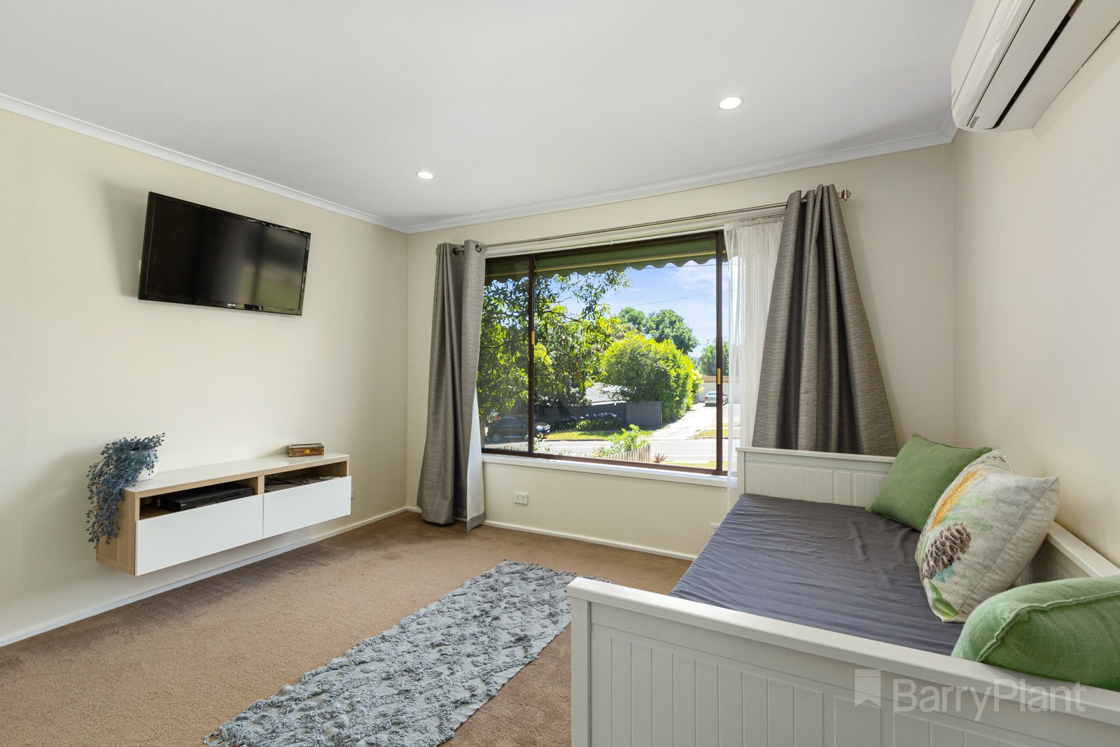 92 Hawthory Road, Kilsyth, VIC 3137, Kilsyth - Thumbnail 4