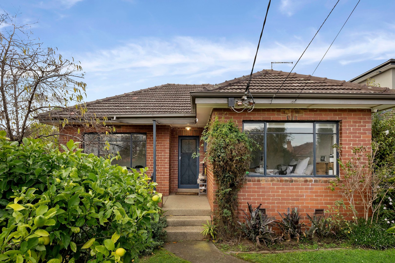 92 Hotham Road, Niddrie, VIC 3042, Niddrie - Thumbnail 2