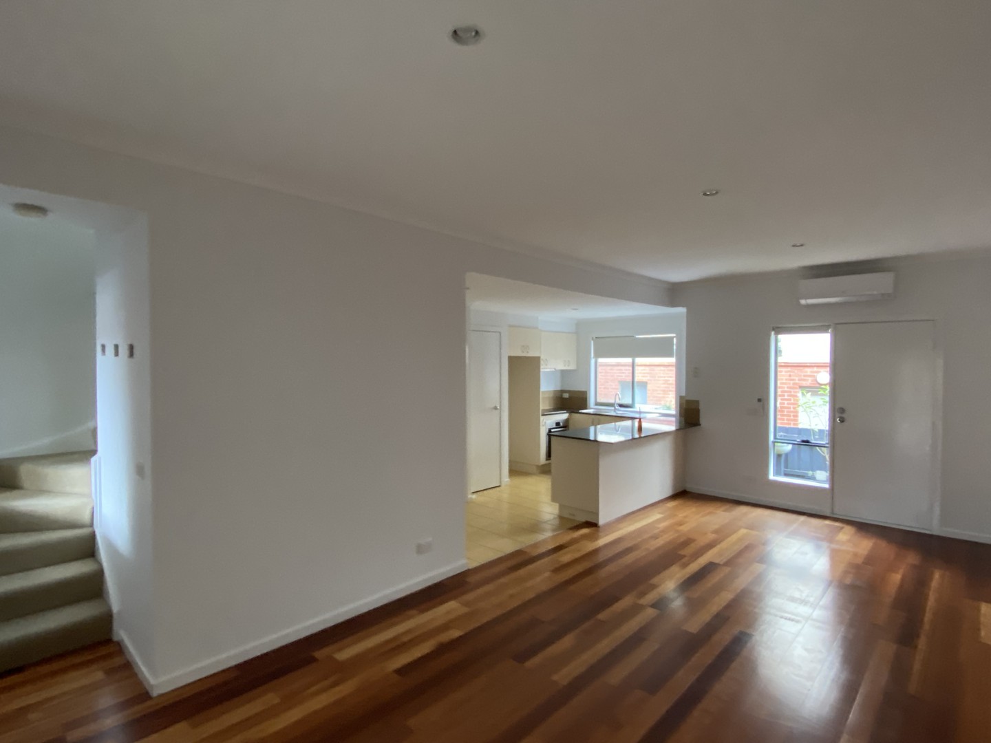 92 Kynoch Lane, Maribyrnong, VIC 3032 - Thumbnail 2 - 05/10/2021