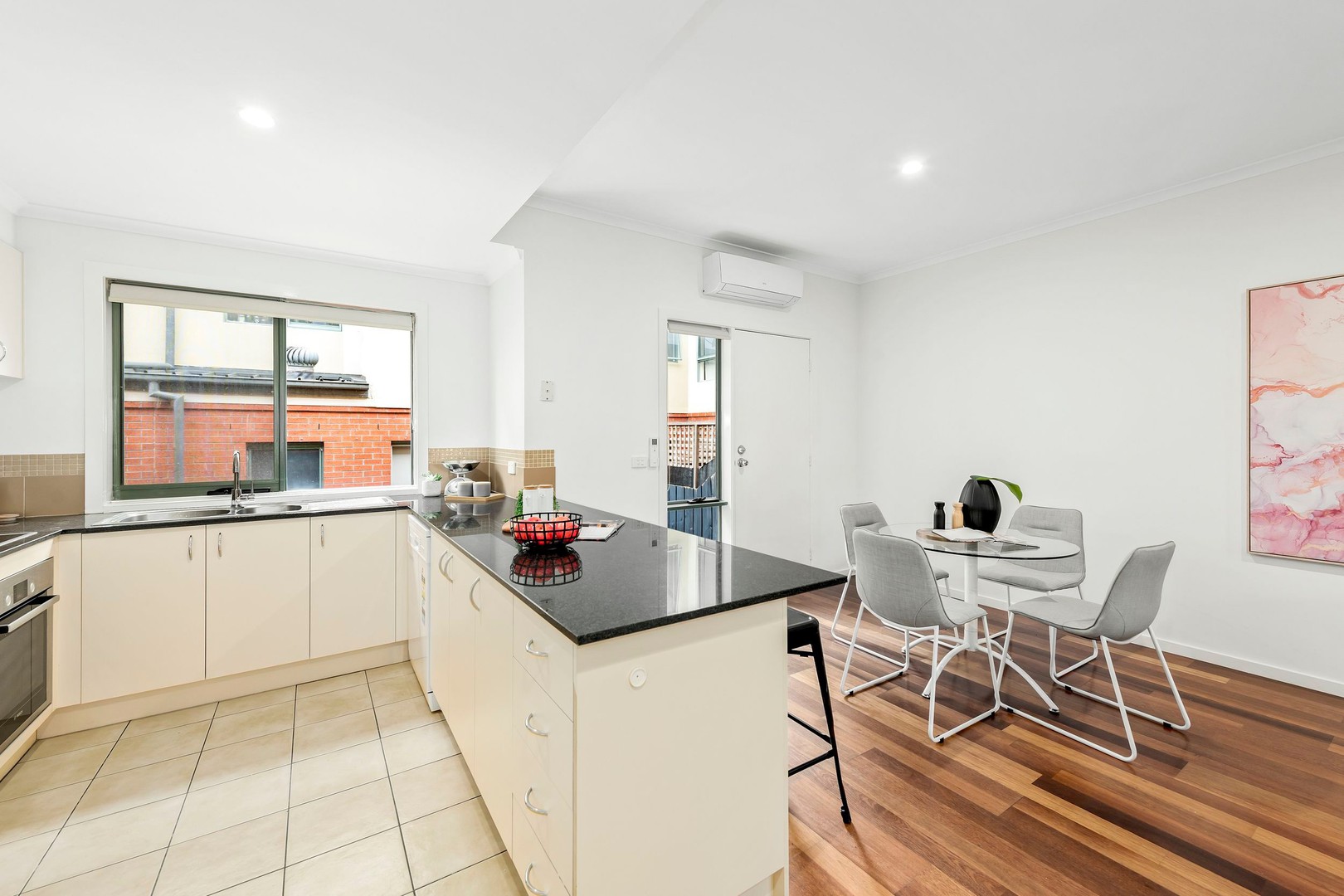 92 Kynoch Lane, Maribyrnong, VIC 3032, Maribyrnong - Thumbnail 4