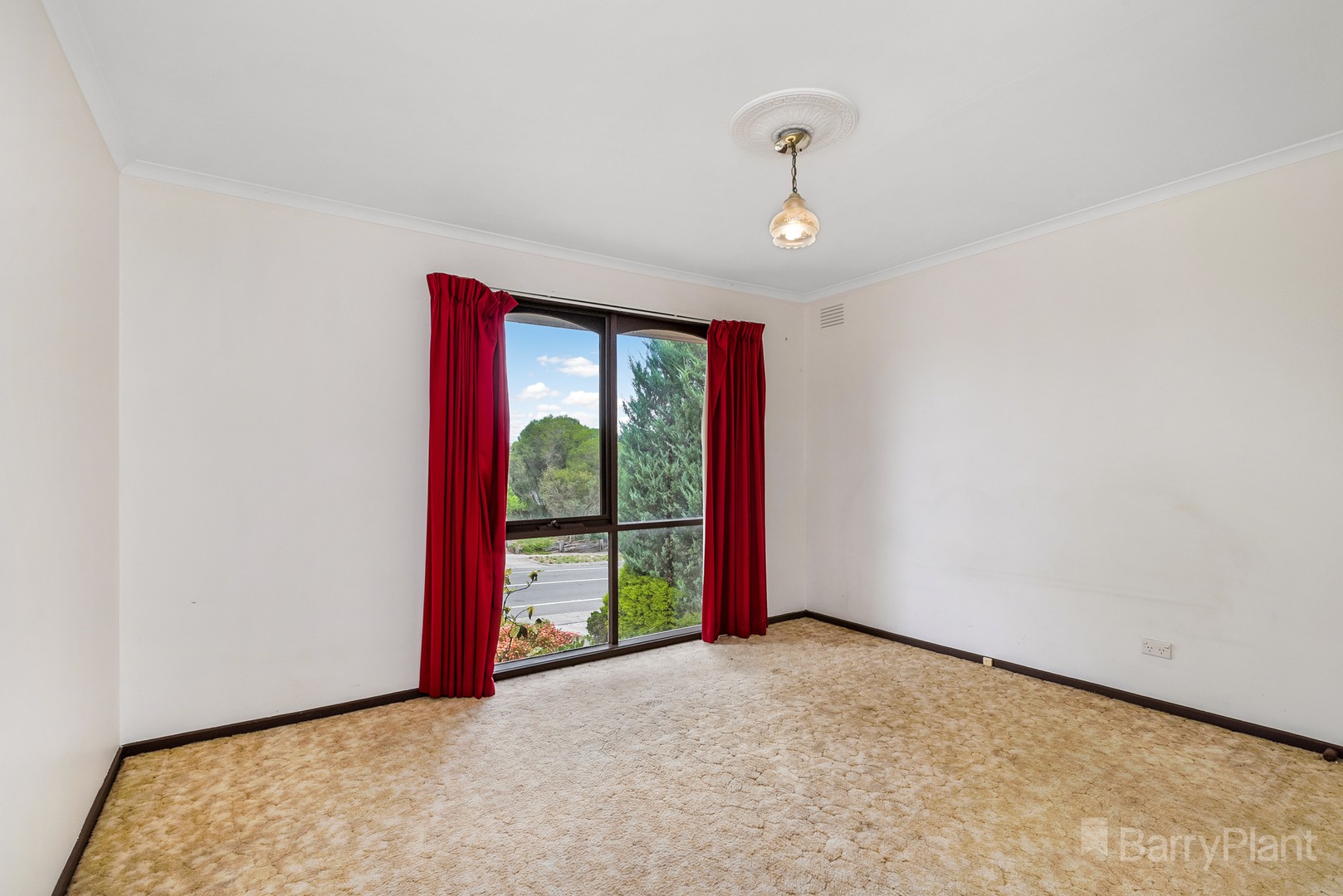 92 Menzies DriveSunbury, VIC 3429, Sunbury - Thumbnail 7