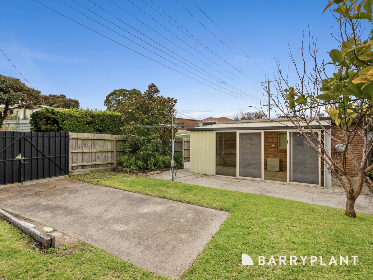 92 Seventh Avenue, Rosebud, VIC 3939, Rosebud - Thumbnail 6