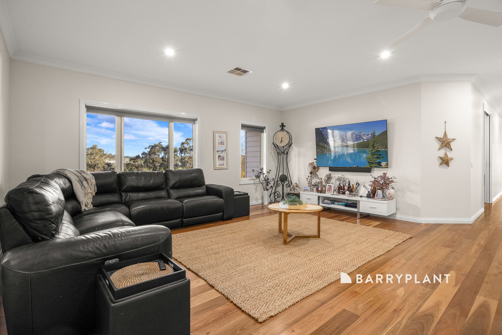 92 Shillinglaw Road, Drouin, VIC 3818 - Thumbnail 2 - 17/08/2026