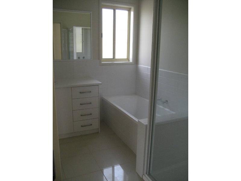 92A Fountain Drive, Narre Warren, VIC 3805, Narre Warren - Thumbnail 6