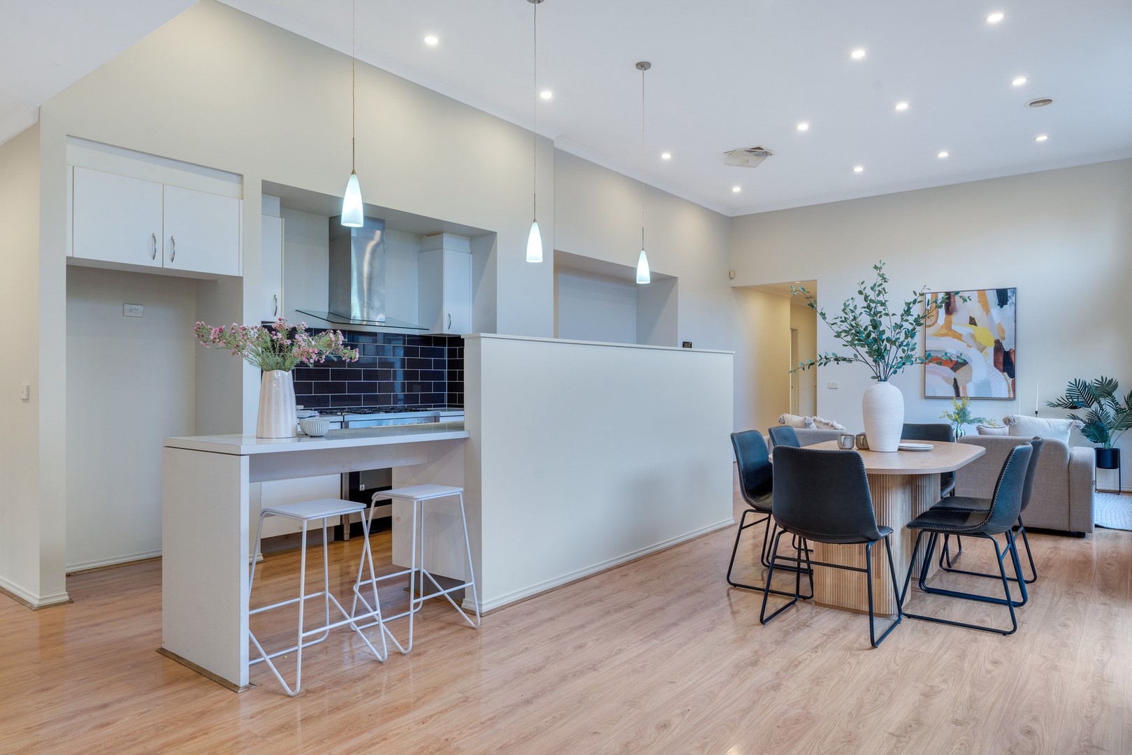 93 Bridgehaven Drive, Craigieburn, VIC 3064, Craigieburn - Thumbnail 4