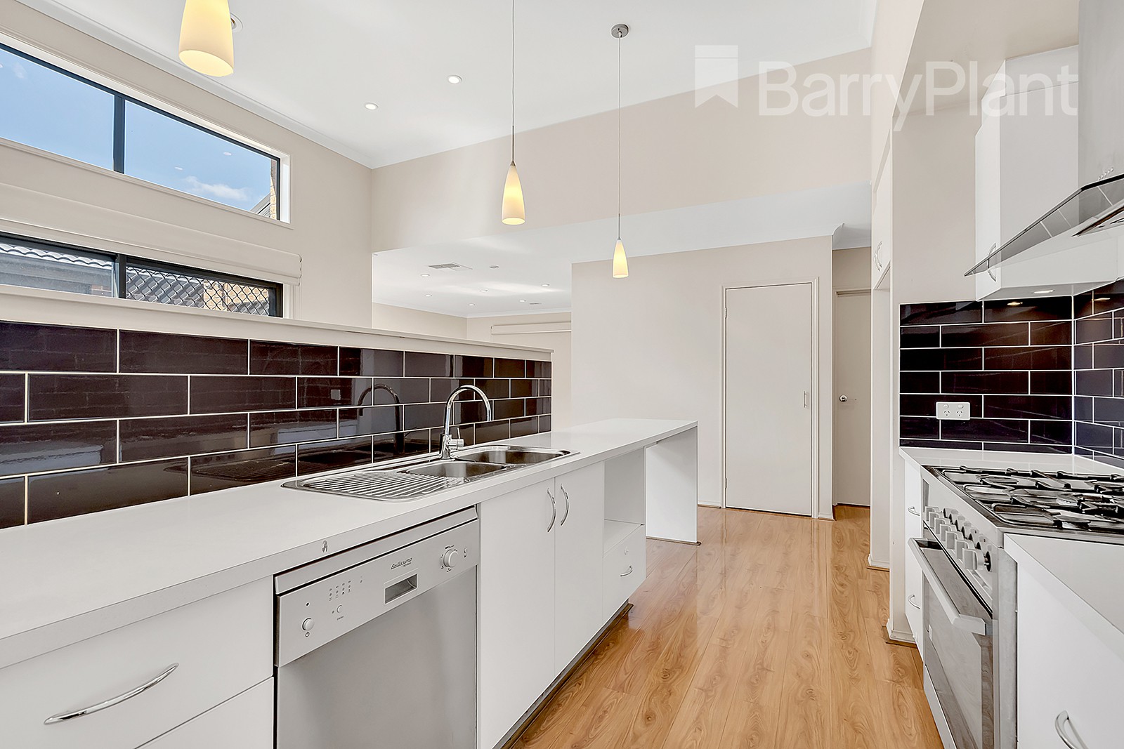 93 Bridgehaven Drive, Craigieburn, VIC 3064, Craigieburn - Thumbnail 5