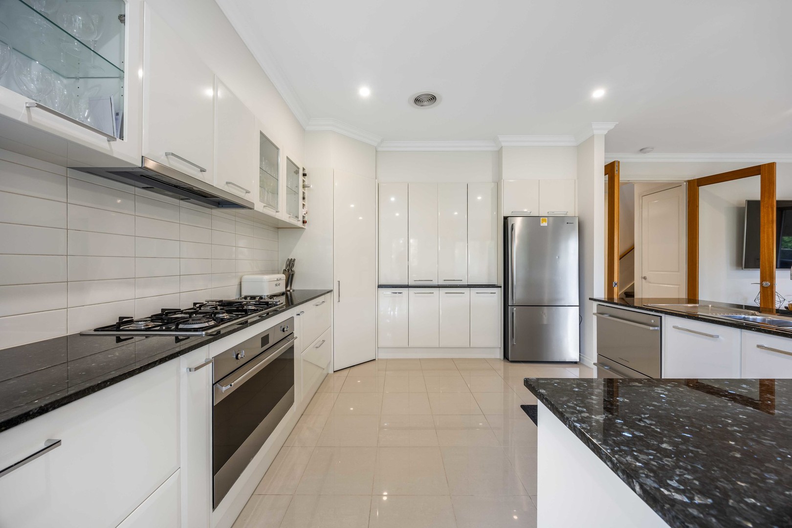 93 Hillcrest Drive, Hillside, VIC 3037, Hillside - Thumbnail 4