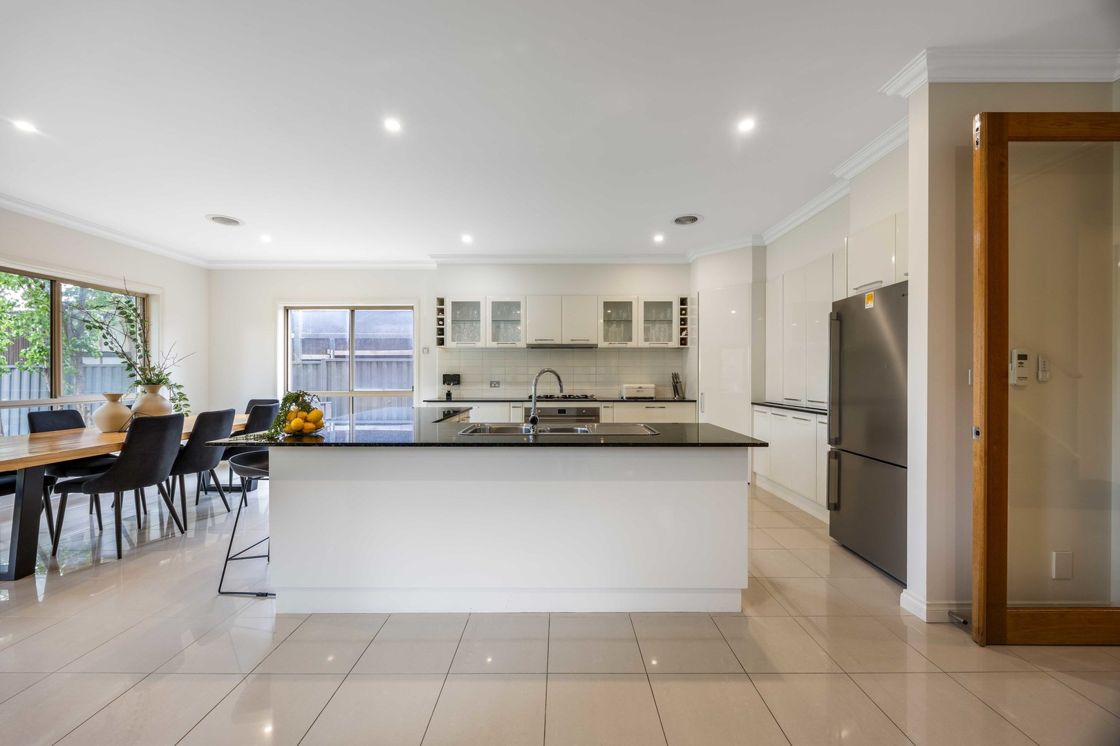 93 Hillcrest Drive, Hillside, VIC 3037, Hillside - Thumbnail 5