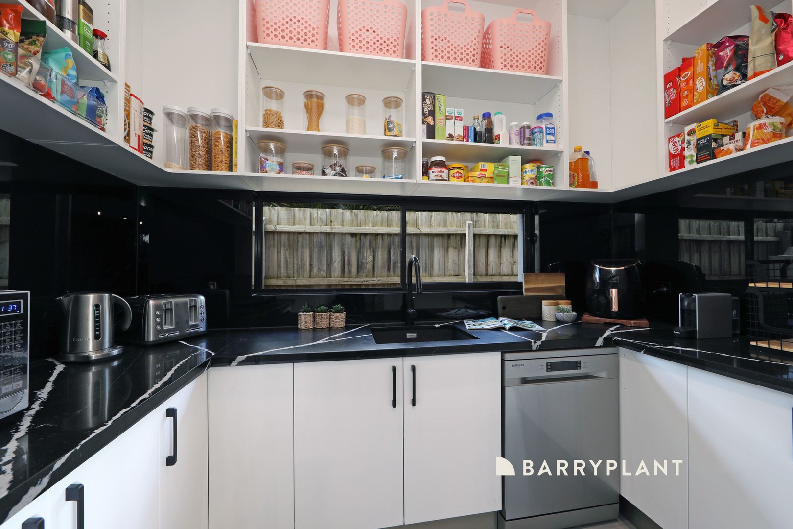 93 Lakesfield Drive, Lysterfield, VIC 3156, Lysterfield - Thumbnail 7