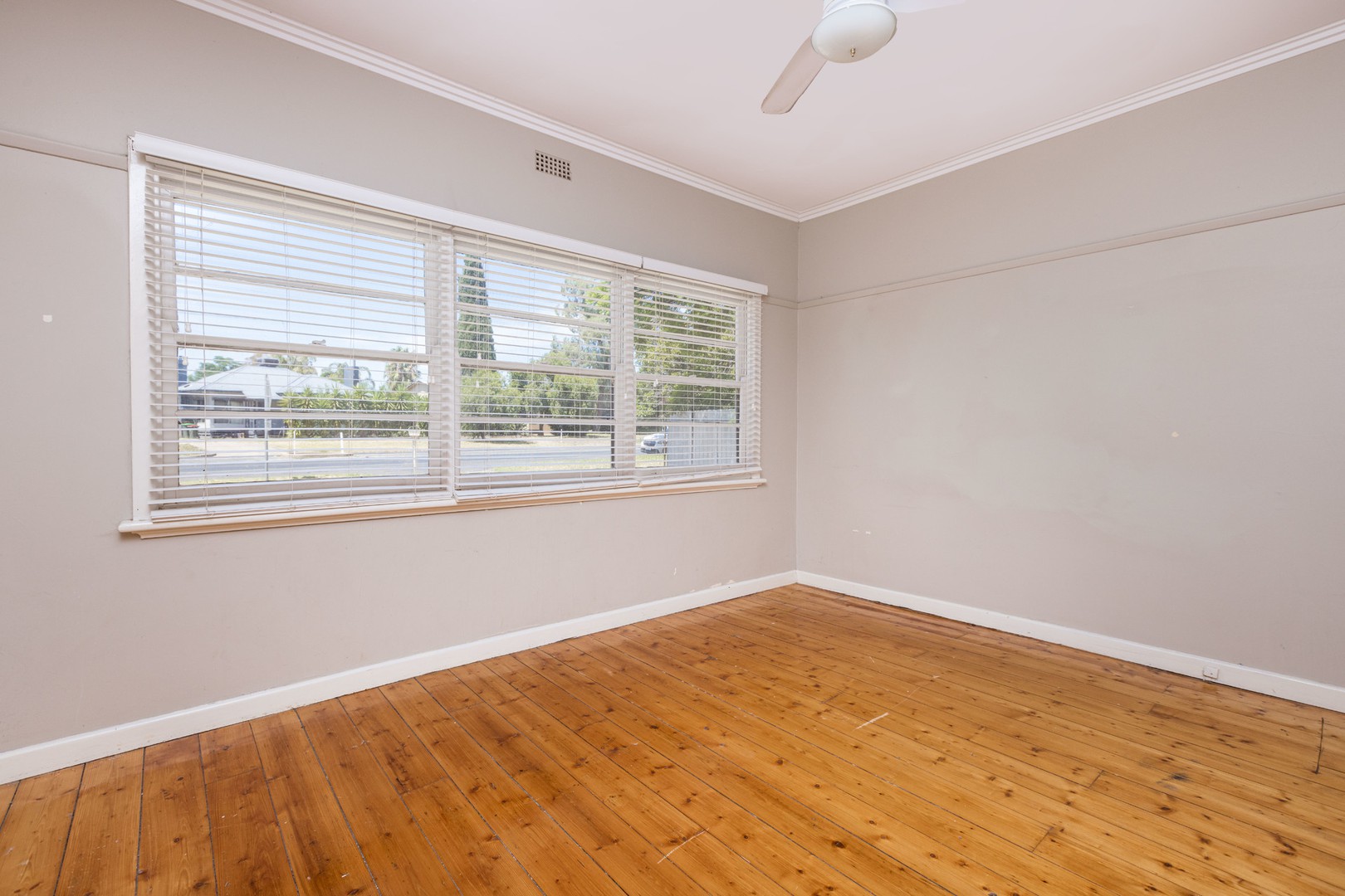 93 Ontario Avenue, Mildura, VIC 3500, Mildura - Thumbnail 8