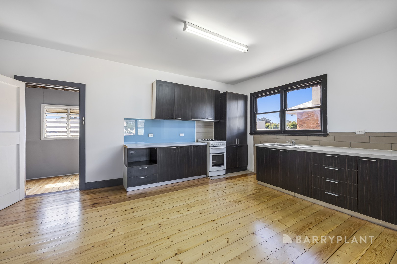 93 Park Road, Maryborough, VIC 3465 - Thumbnail 2 - 23/11/2023